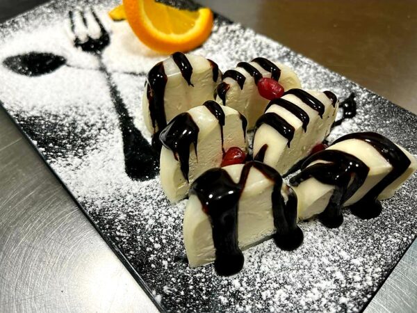 Mochi aisu – lody waniliowe w cieście ryżowym